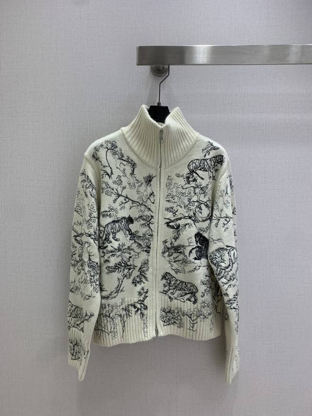 Highly recommend Dio* 2025 Autumn/Winter New Embroidered Stand Collar Zipper Car