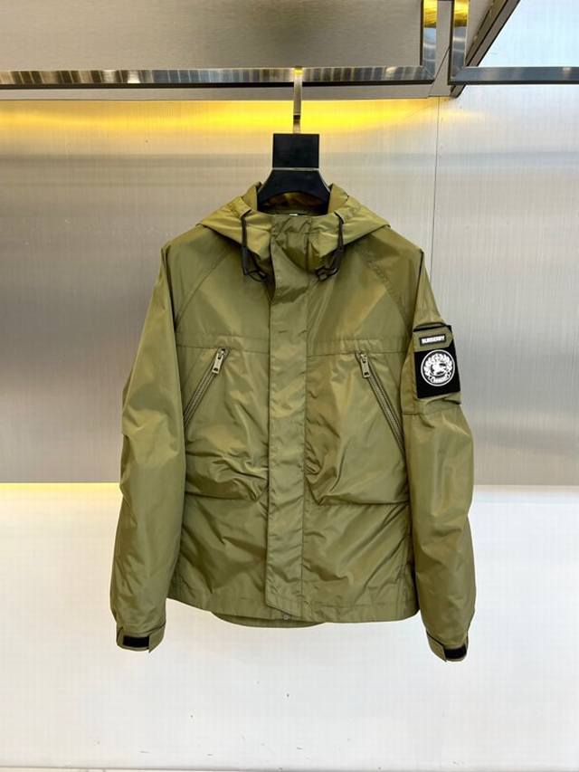 Burberry, Spring/Summer 2025 new functional jacket with logo and Velcro closure.