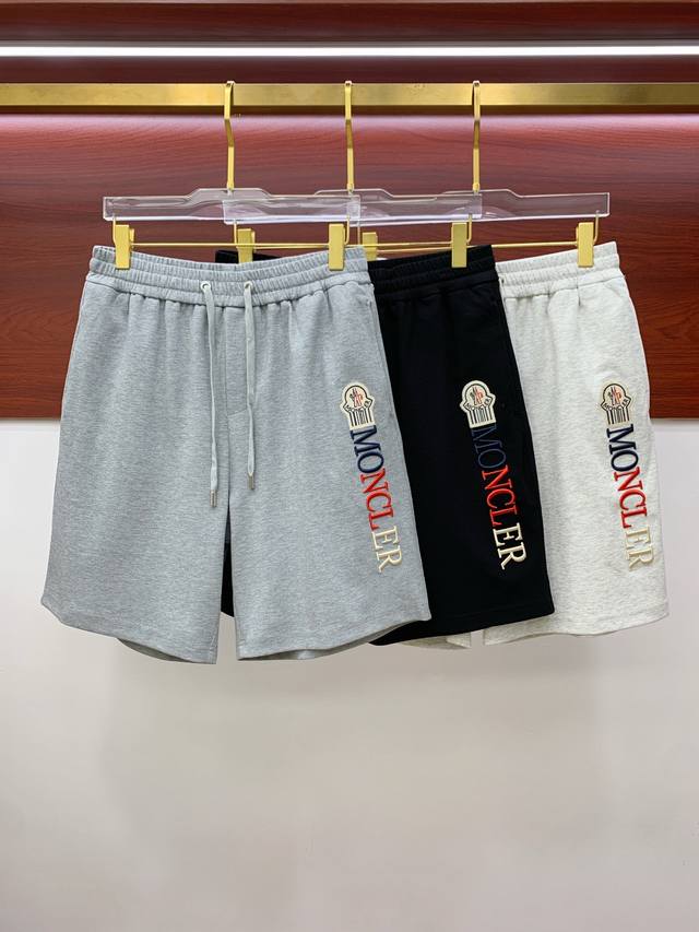 Moncler 2025 Spring/Summer New Casual Shorts! Available simultaneously on the of