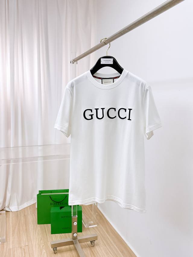 Gucci. 2025 Spring/Summer New Arrival, Latest Short-Sleeve Crew Neck T-Shirt, Hi