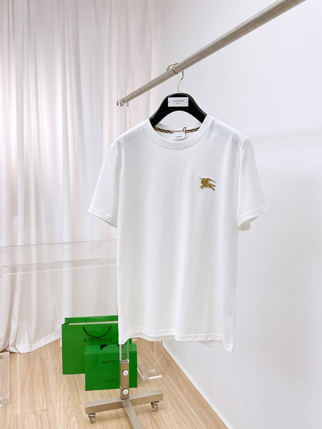 Burberry. 2025 Spring/Summer New Arrival, Latest Short-Sleeve Crew Neck T-Shirt,