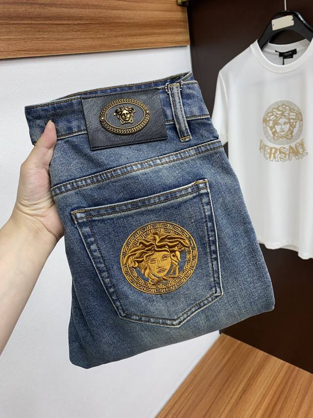 Versace 2025 Spring/Summer New Arrival Original Men's Jeans - Purebred, a must-h