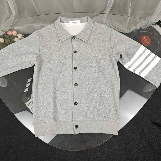 White and gray color-blocked long-sleeved shirt with double sleeve labels. Made