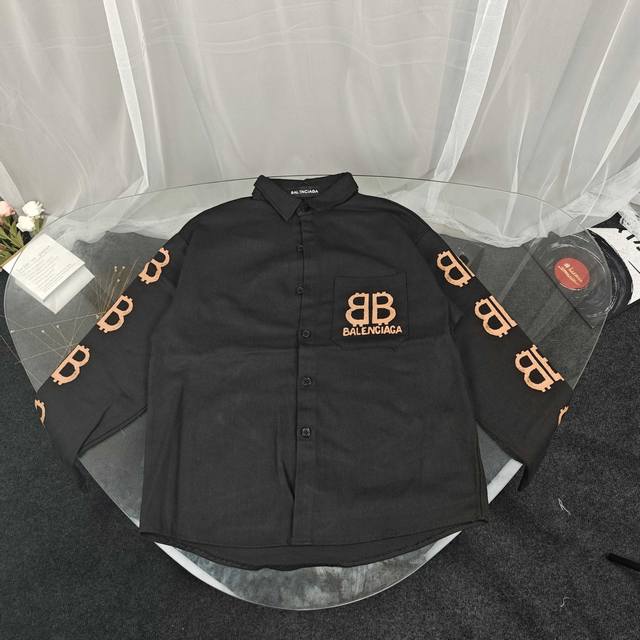 Balenciaga Graffiti Bb Letter Jacket/Shirt/Jacket. Custom-woven and dyed fabric,