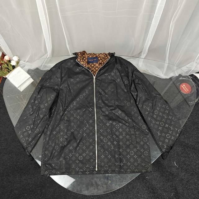 Louis Vuitton LV All-over Jacquard Pattern Hooded Jacket/Windbreaker. Custom-wov