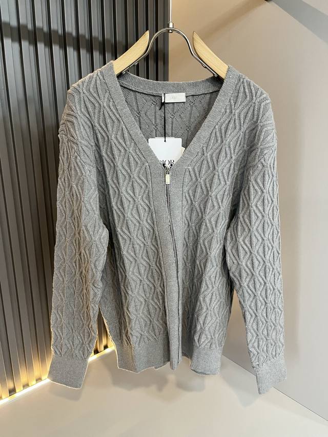 Dio* 2025 Autumn/Winter New Unisex Knitted Wool Cardigan, available in stores si