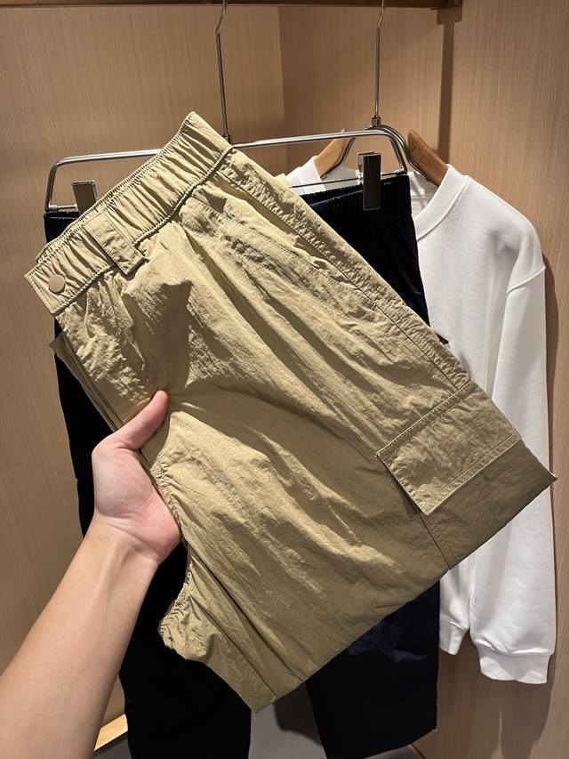 Balencia 2025 Fall/Winter New Casual Pants, featuring Balencia logo print on the