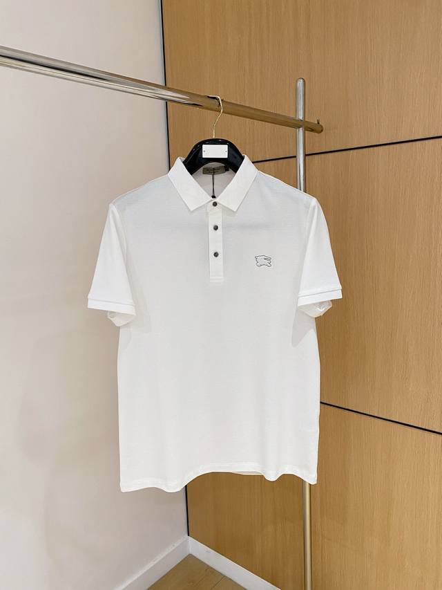 Burberry, 2025 latest short-sleeved T-shirt, featuring a premium printed logo on