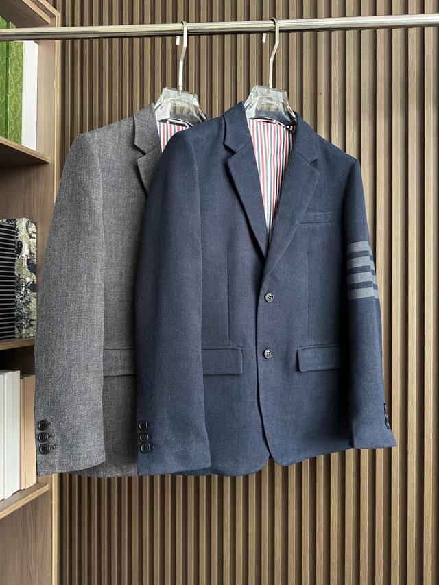 This is the latest 2025 Autumn/Winter wool blazer from the original Tb men's col