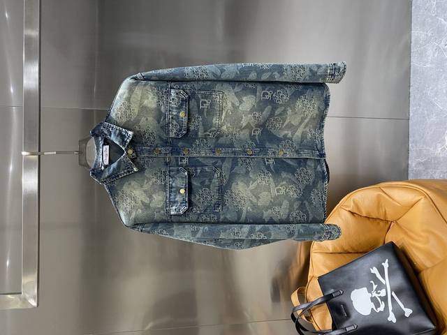 Top Quality! Available simultaneously on the official website and in stores for