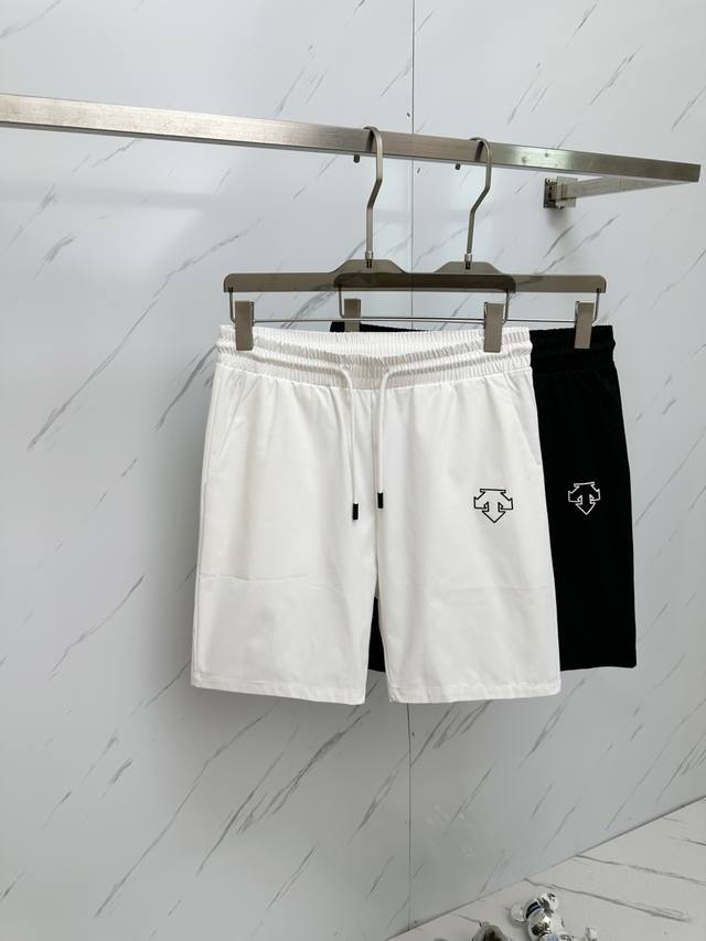 2025 Summer New Men's Casual Shorts. Made with premium custom-made breathable an