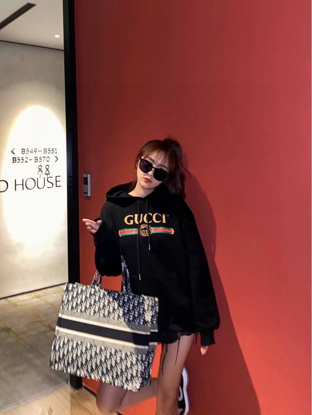 Sweatshirt Update: Terry Cloth Style No.: 865 Gucci Classic Letter Hooded Sweats