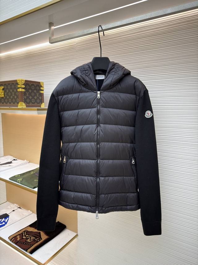 Moncler Wool Zip-Up Hooded Down Jacket Original: Purchased from 6719 Item No.: 1