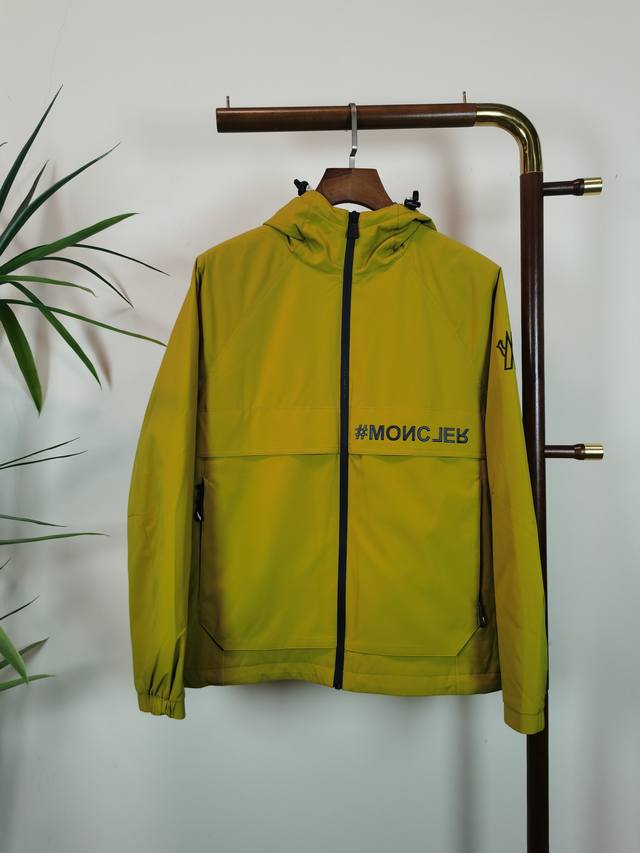 Moncler Top Quality Official Website Style, Complete with All Labels! 2025 Autum