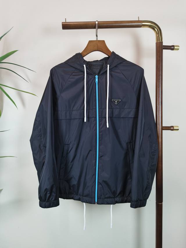 Prada 2025 Spring New Arrival Nylon Triangle Logo Zip-Up Jacket/Hooded Jacket, m