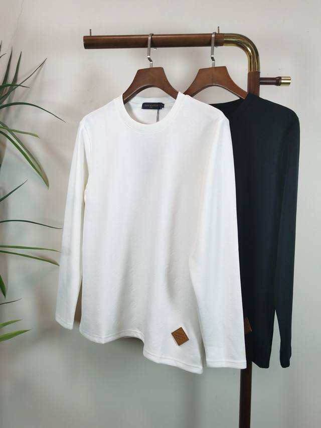 Lv Louis Vuitton Exclusive New Men's High-Neck Long-Sleeve T-Shirt. Made of soft