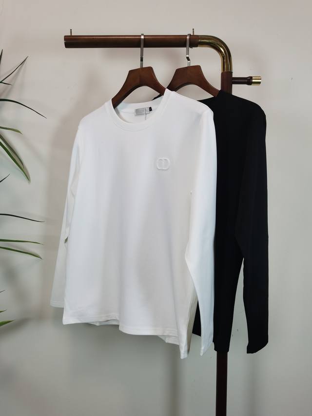 Dior Exclusive New Men's High-Neck Long-Sleeve T-Shirt. Made of soft and delicat