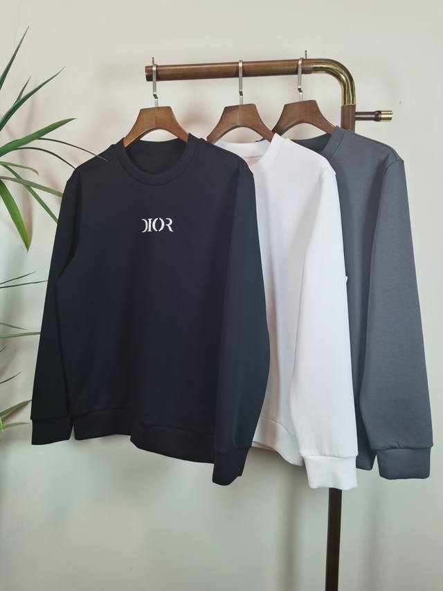 2025 New Dior Exclusive Men's Crew Neck Long Sleeve T-Shirt. Made of soft and de