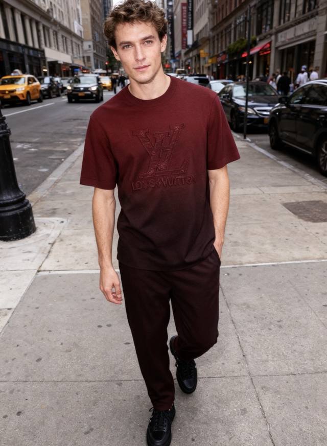 Louis Vuitt N. 2025 Autumn New Arrival Fashion Men's Base Layer Knitwear! Stylis