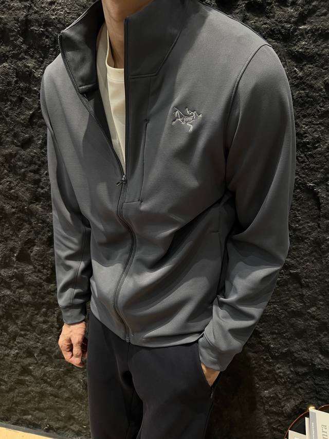 Arc'teryx 2025 New Sj Knitted Stand Collar Business Jacket. The stand collar des