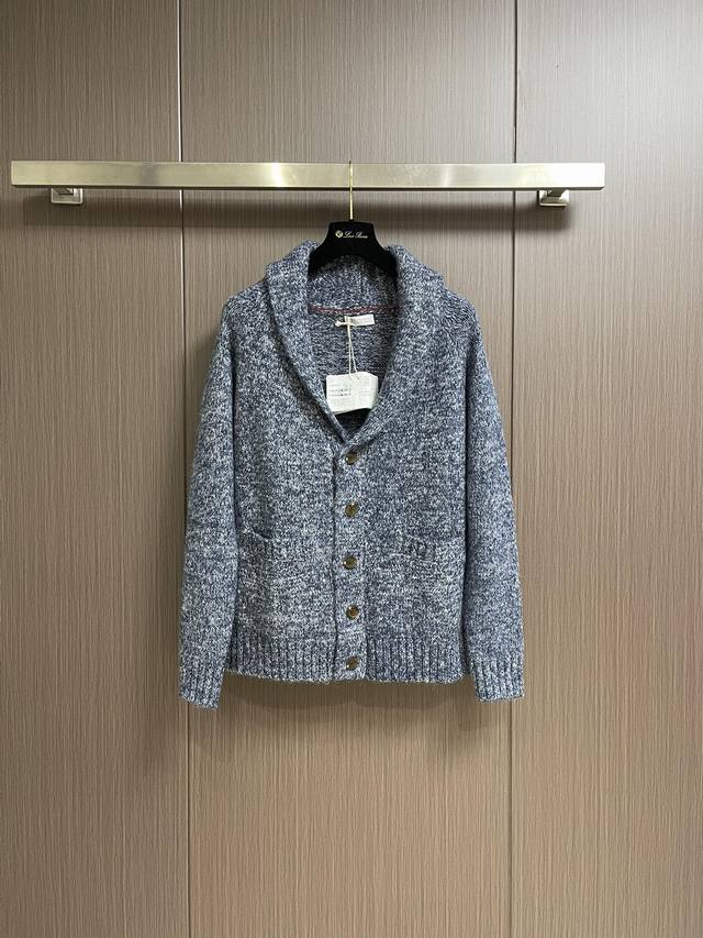 Brunello Cucinelli BC Autumn/Winter New Knit Cardigan, made of imported blended