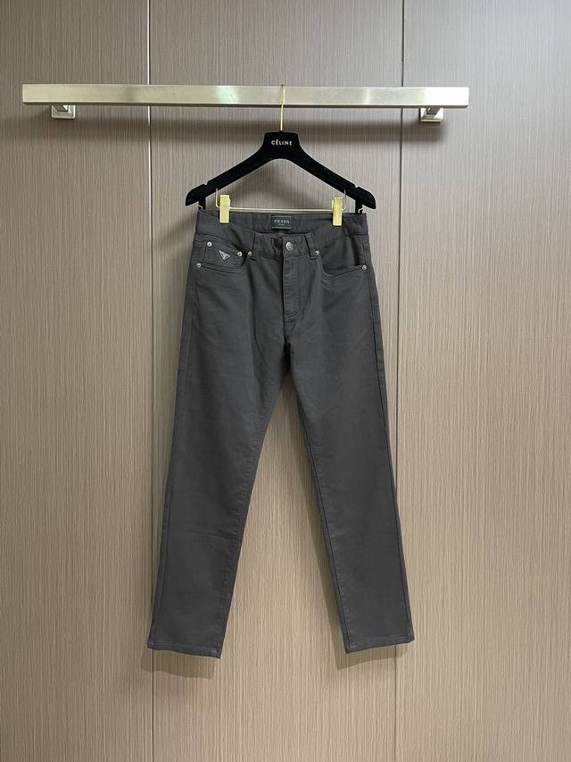 Prada 2025 Summer New Casual Pants, Custom Original Fabric and Hardware. Classic