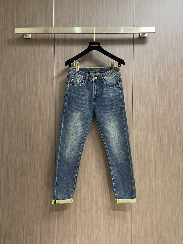 Lv 2025Ss New Back Pocket Logo Print Jeans, with their unique design concept, pe