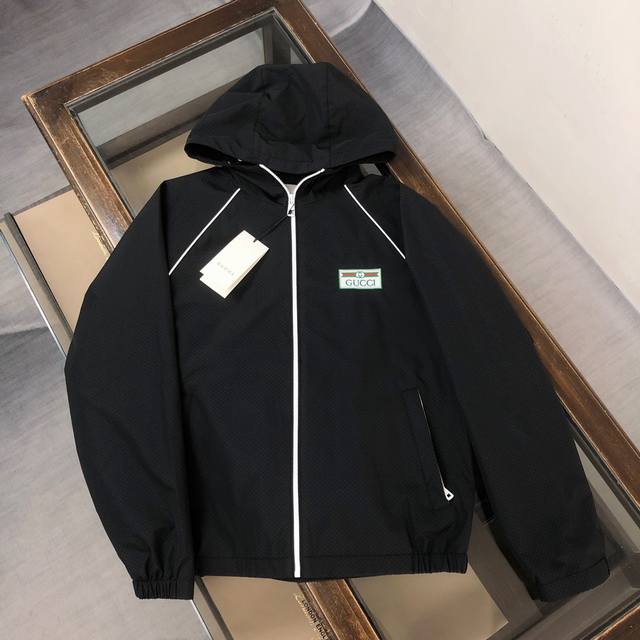 Gucci 2025 Early Autumn New Arrival Original Men's Hooded Trench Coat Jacket - O