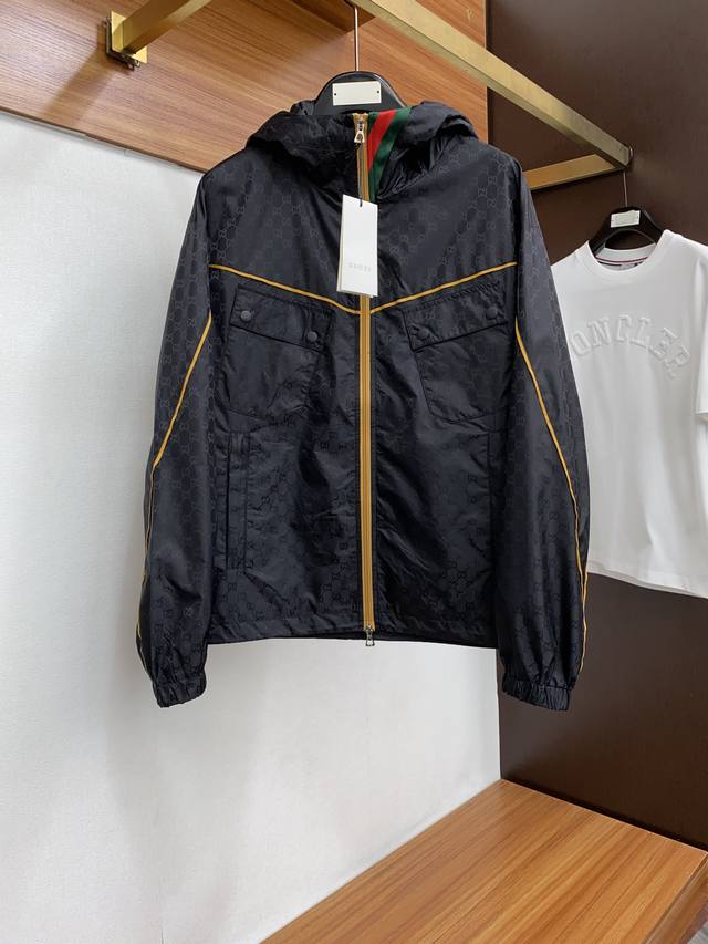 Gucci 2025 Early Autumn New Arrival, available in stores simultaneously, origina