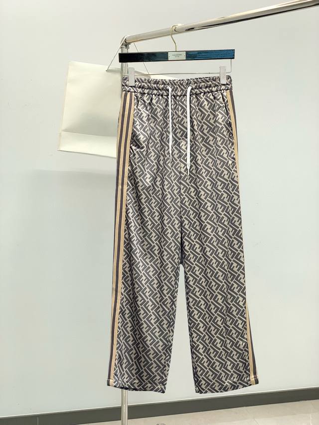 Fendi 2025 Autumn New Casual Pants! Available simultaneously on the official web