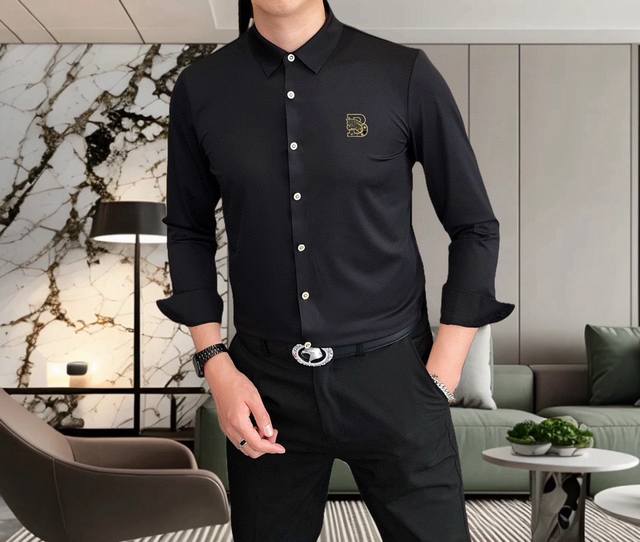 Burberry** 2025 New Men's Casual Long-Sleeve Shirt, Officially Released. Simple,