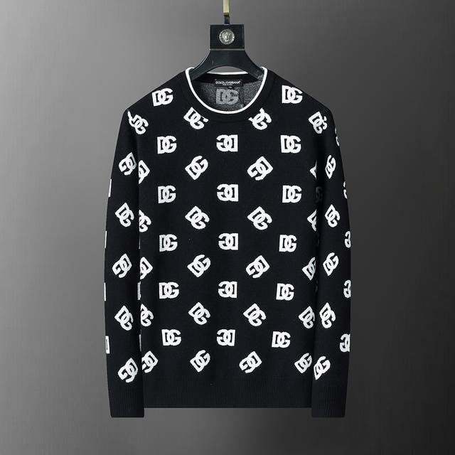 New winter round neck pullover sweater with classic Dg letter jacquard pattern.
