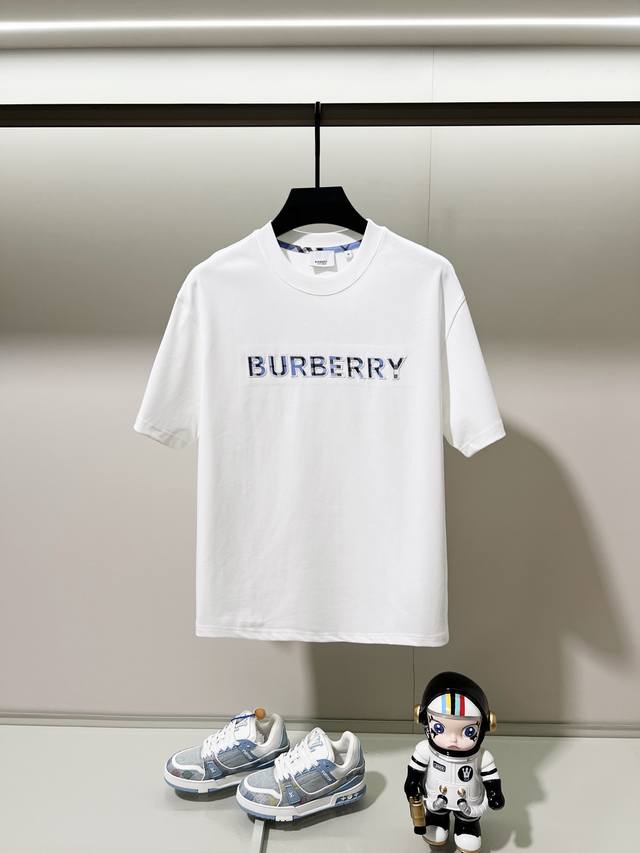 Burberry 300g Crew Neck Short Sleeve T-Shirt. Features include: embroidered lett