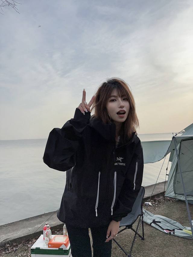 Arc'teryx Alpha Sv Orca Jacket-Mens 6th Generation GTX Outdoor Waterproof Hardsh