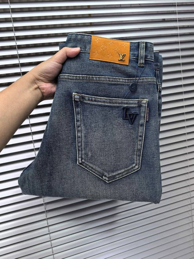 LV Wide-Leg Jeans 2530 Autumn/Winter New Arrival for Men's Wide-Leg Jeans! Made