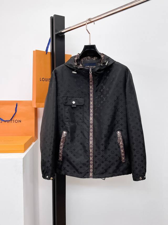 Louis Vuitton LV 2025 Spring New Casual Jacket, latest fashionable casual zip-up