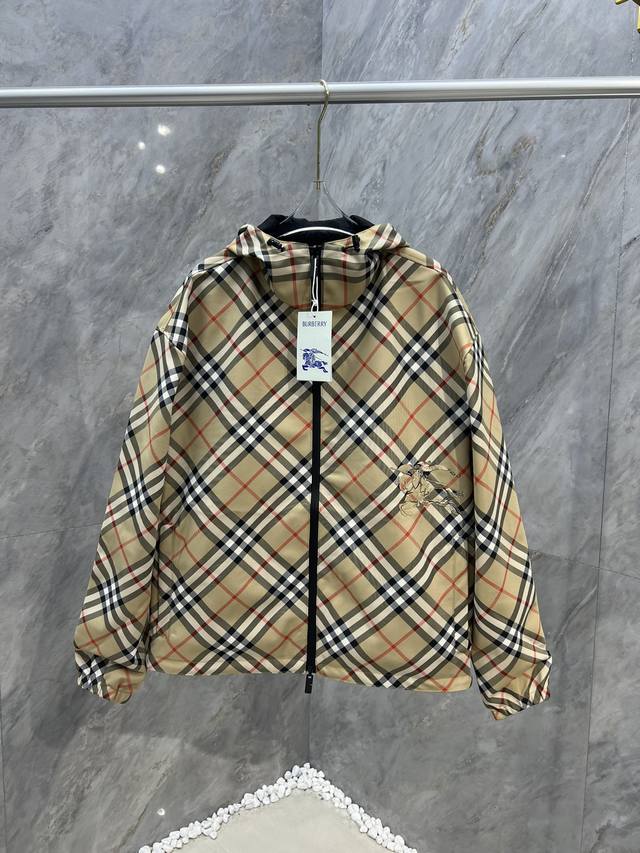 Burberry New Men's Reversible Check Equestrian Logo Appliqu