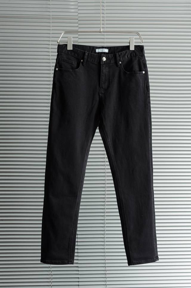 New# Prada 2025 Men's Fashion Straight Leg Jeans! The latest trouser item is her