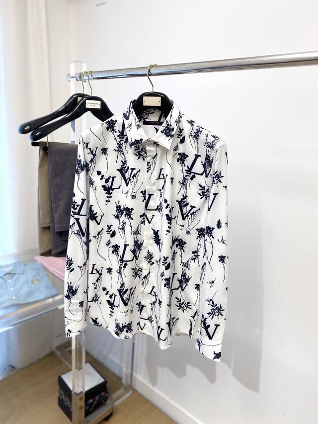 Louis Vuitton 2025 New Arrival Shirt, stylish and chic, simple and versatile, ma