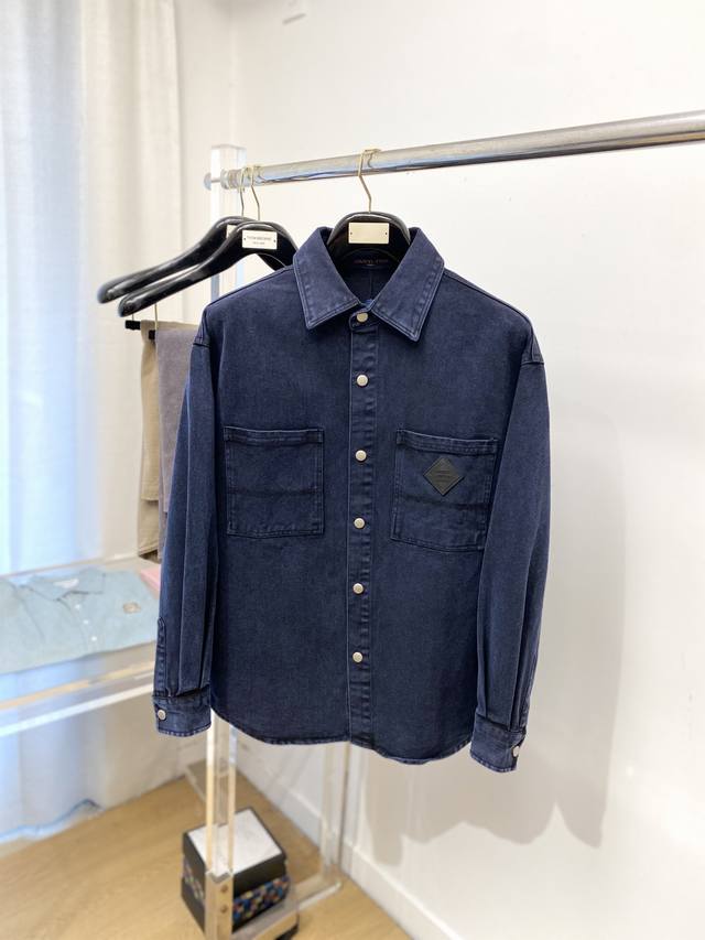 Balenciaga, 2025 New Arrival Shirt Jacket, stylish and chic, simple and versatil