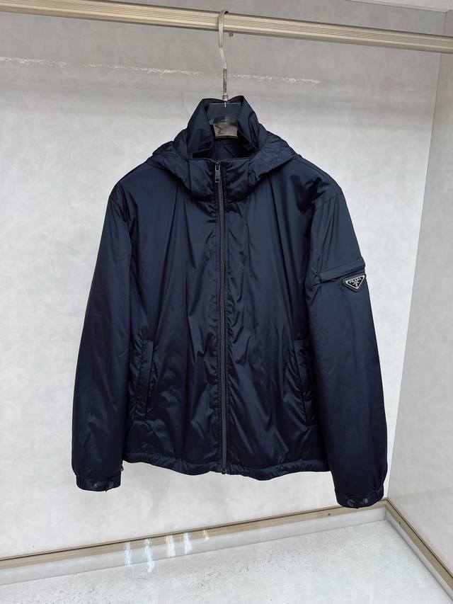 Prada 2025 New Arrival Quilted Jacket, stylish and chic, simple and versatile, w