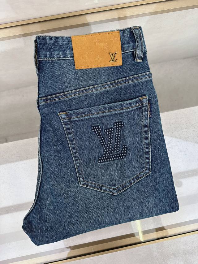 Lv 2025 Early Autumn New Arrival: Men's Jeans! Made with heavy-duty washed denim