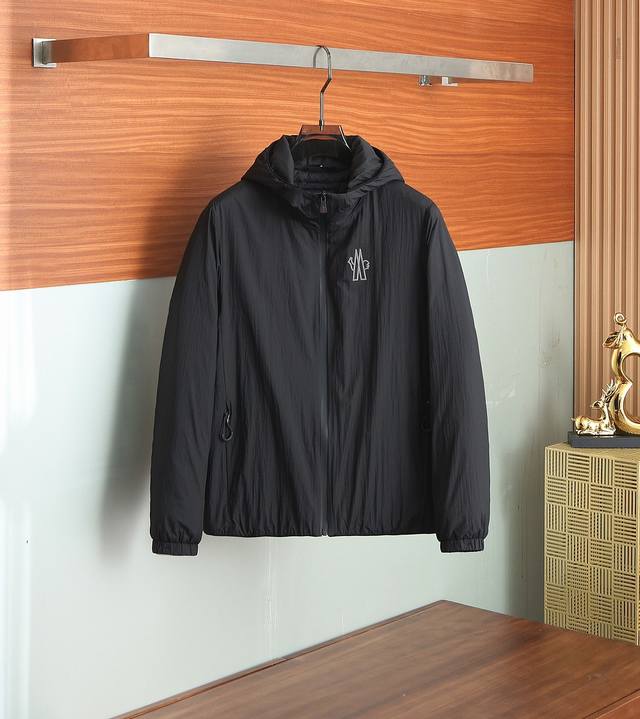 Down Jacket 2025 Autumn/Winter New Moncler Original 1:1 Custom Made. All hardwar