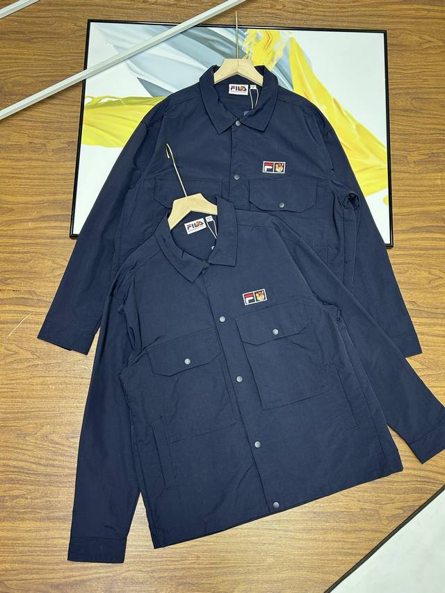 Fila Stand Collar Work Jacket Shirt, a popular style worn by many celebrities, i