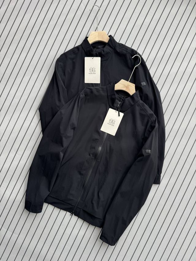 Kolon Sort Men's Fully Taped Seam Business Jacket is a multi-functional outerwea