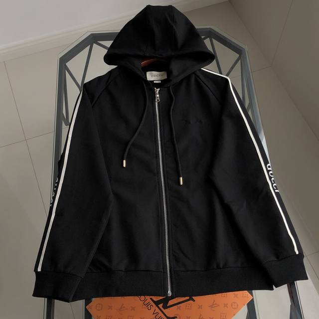 Gucci 2025Ss New Casual Couple Jacket with Webbing Logo Embroidery. Original fab