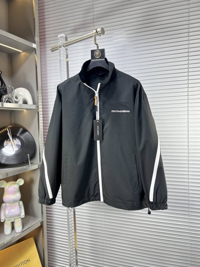 Dg* Dolce & Gabbana SS25 Autumn/Winter New Jacket. Made with high-density, premi