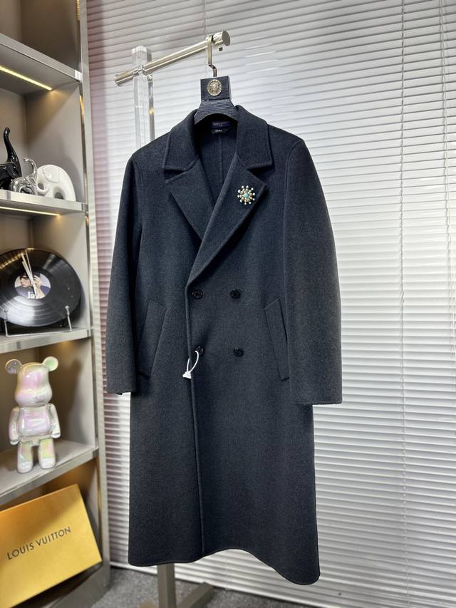 Lv*Louis 25Ss High-end Men's Essential Outerwear: Pure Handmade Wool Mid-Length