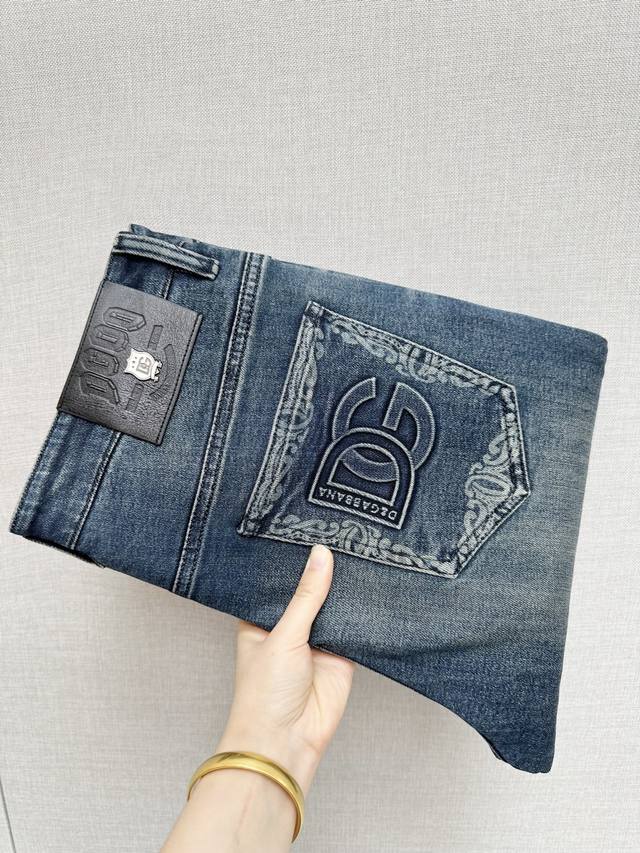 Dg 2025 New Arrival from Official Stores. Original jeans, meticulously crafted w