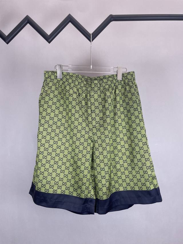 Gucci 2025 Ss Early Autumn New Arrival Silk Sporty Beach Shorts All-over double